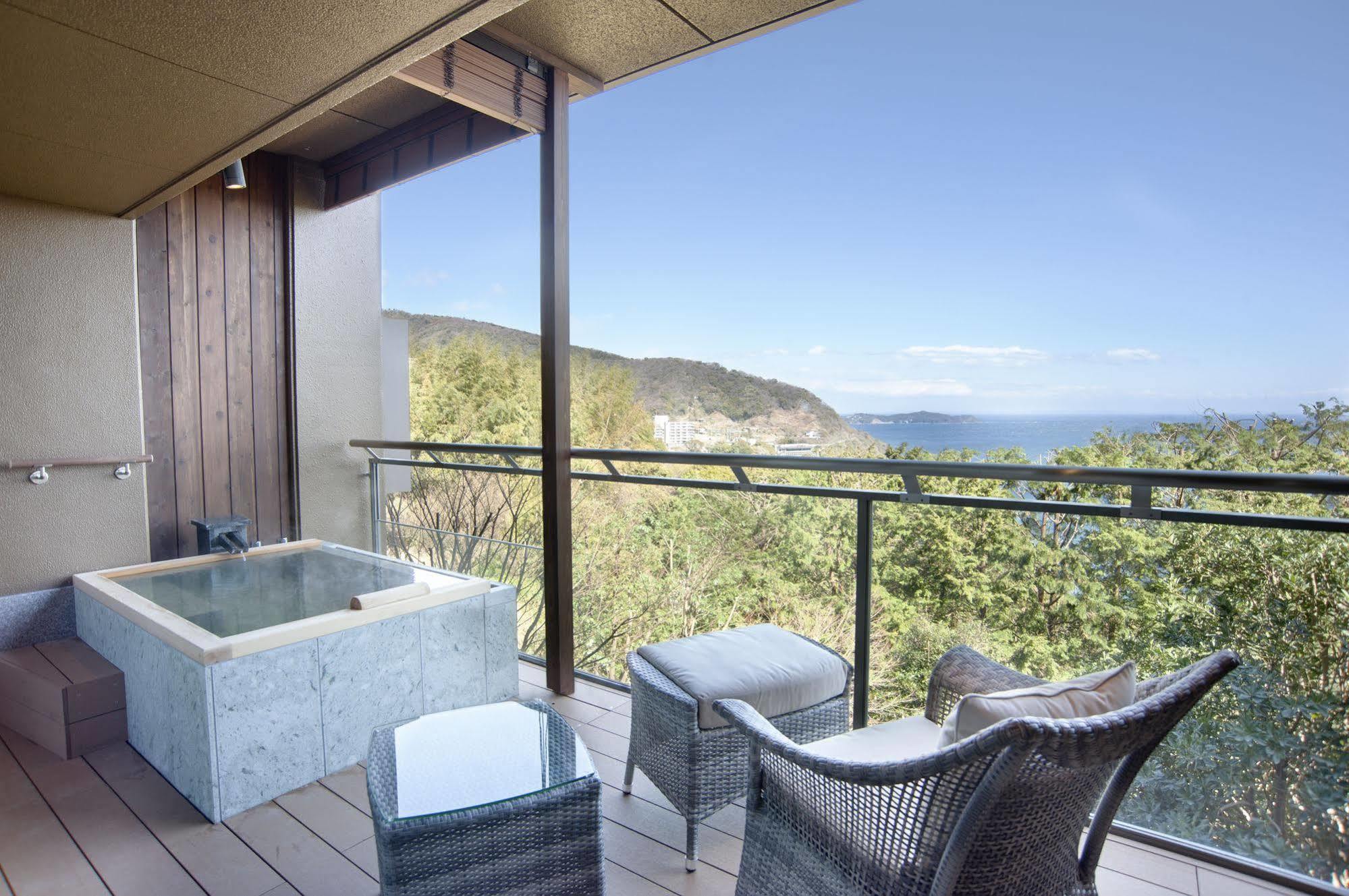 Atami Sekaie Hotel Buitenkant foto